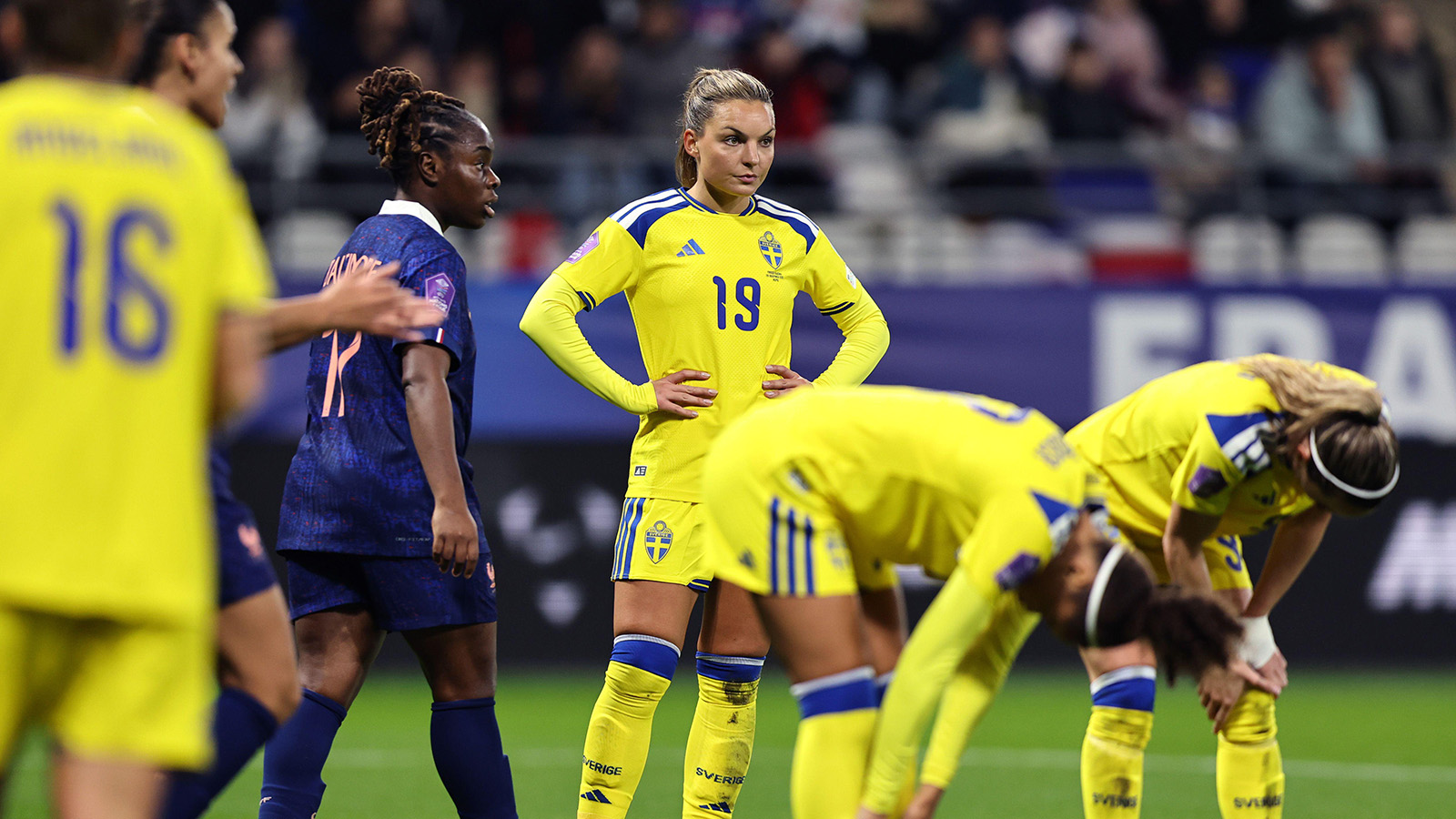 JUST NU: Frankrike tar ledningen på straff