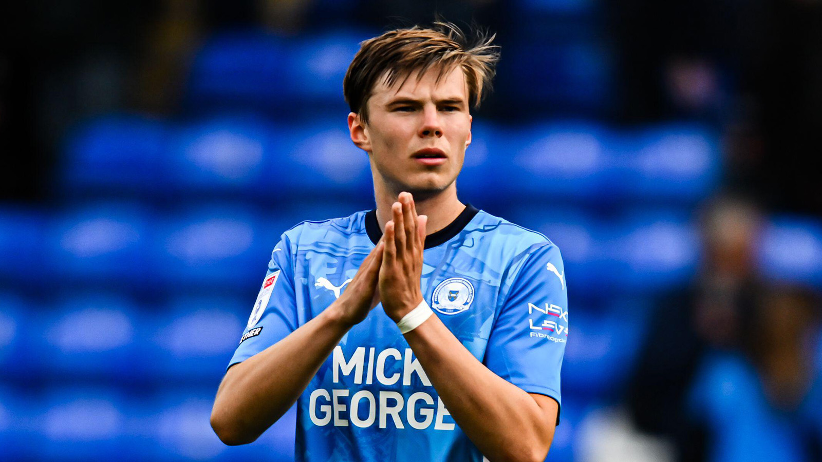 Oscar Wallin meddelar – avslutar fotbollskarriären