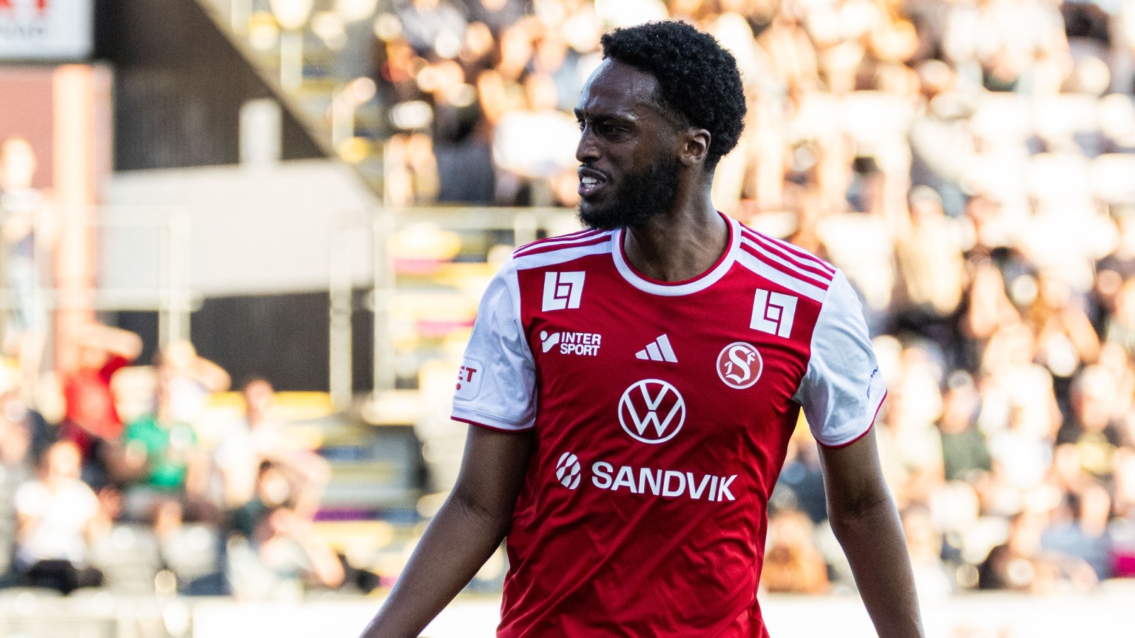 Klart: Sandvikens IF förlänger med mittfältare