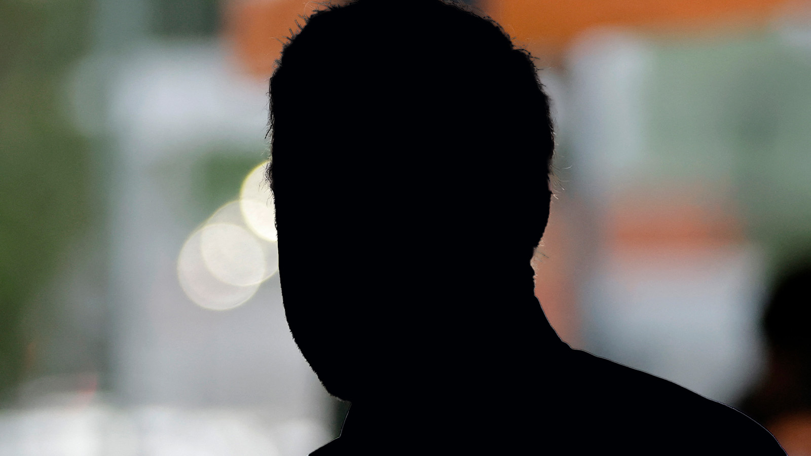 Agent har utlämnats till Sverige