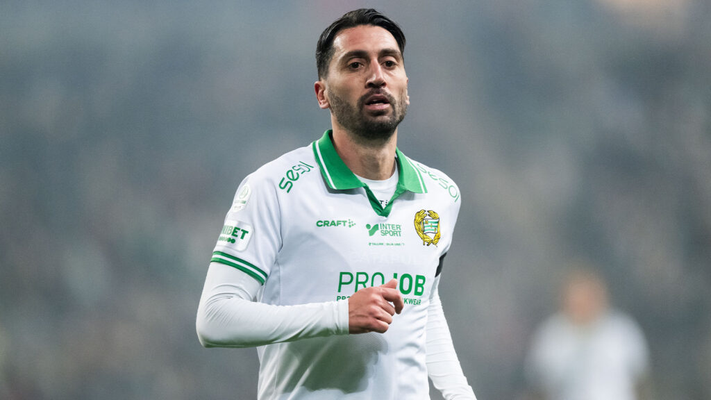 251109 Hammarbys Nahir Besara under fotbollsmatchen i Allsvenskan mellan Hammarby och Elfsborg den 9 november 2025 i Stockholm.