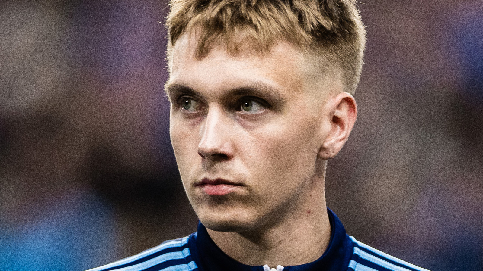 AVSLÖJAR: Tagit beslut – lägger bud till Djurgården 