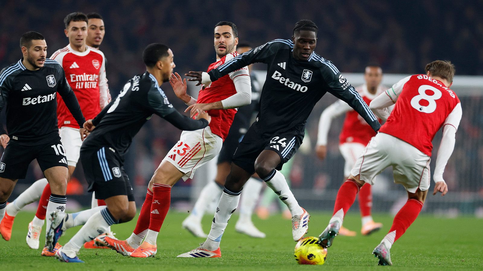 JUST NU: Mållöst i halvtid – Gyökeres nära kostsamt misstag