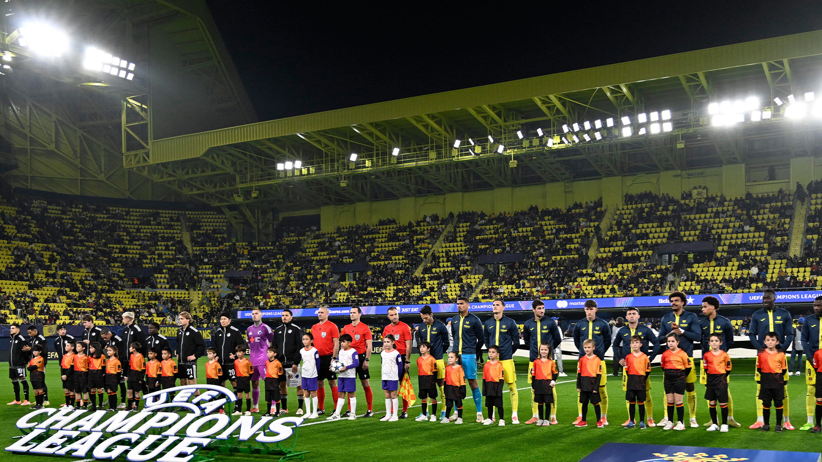 Misstaget i Champions League – fel hymn spelades