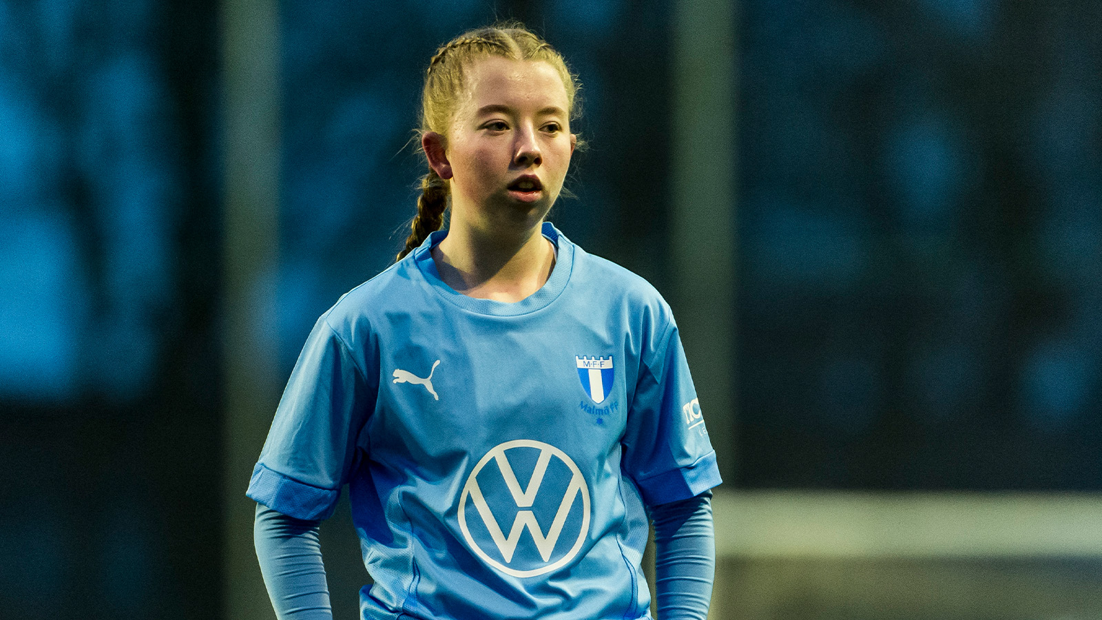 Officiellt: Klara Åström stannar i Malmö FF