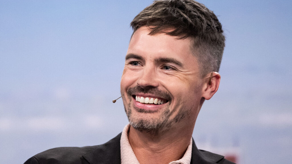 240619 Expert Mikael Lustig under EM-sändningen hos TV4 den 19 juni 2024 i Stockholm.