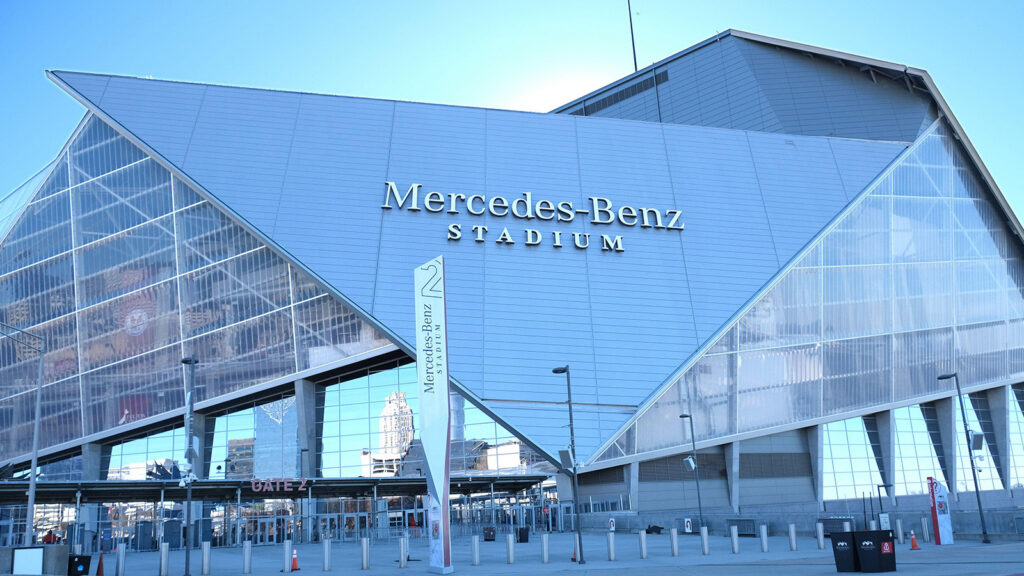 Mercedes-Benz Stadium, hemmaarena för Atlanta Falcons i National Football League och Atlanta United FC i Major League Soccer, i Atlanta, GA, den 2 februari 2021.