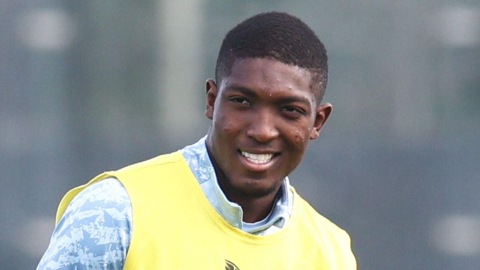 Uppgifter: Liverpool leder jakten på mittbackstalangen