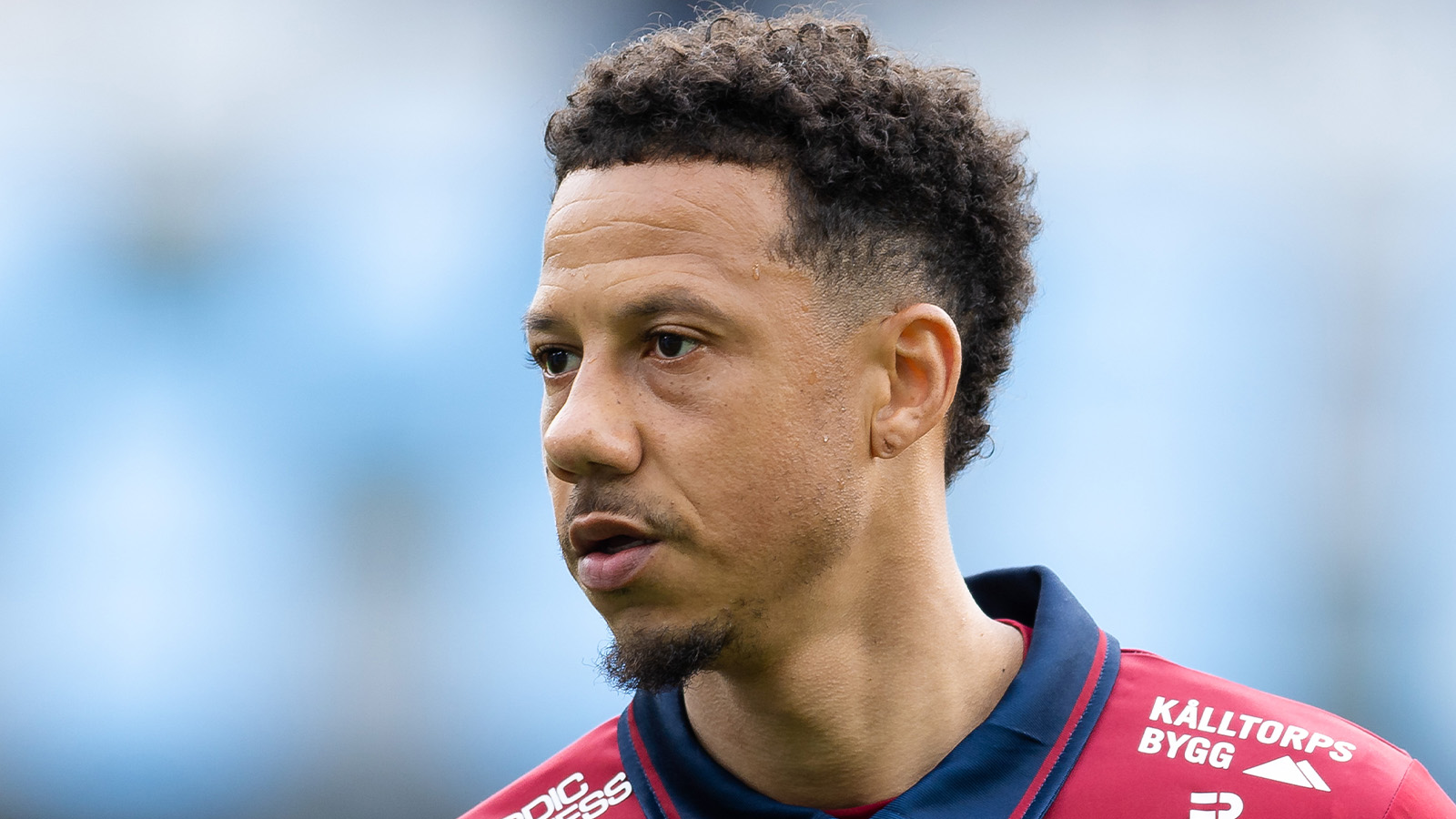 Officiellt: Tobias Sana förlänger med Örgryte IS