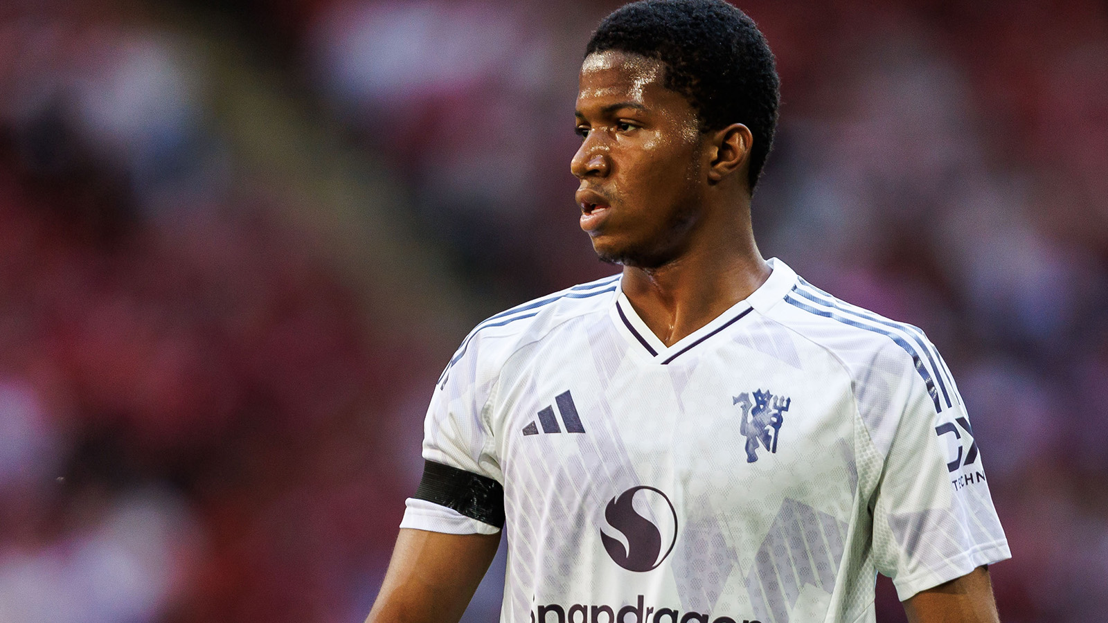 Uppgifter: Tre spelare kan lånas ut från United