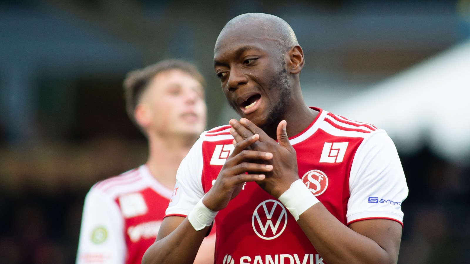 Klart: Sandvikens IF säljer Moonga Simba