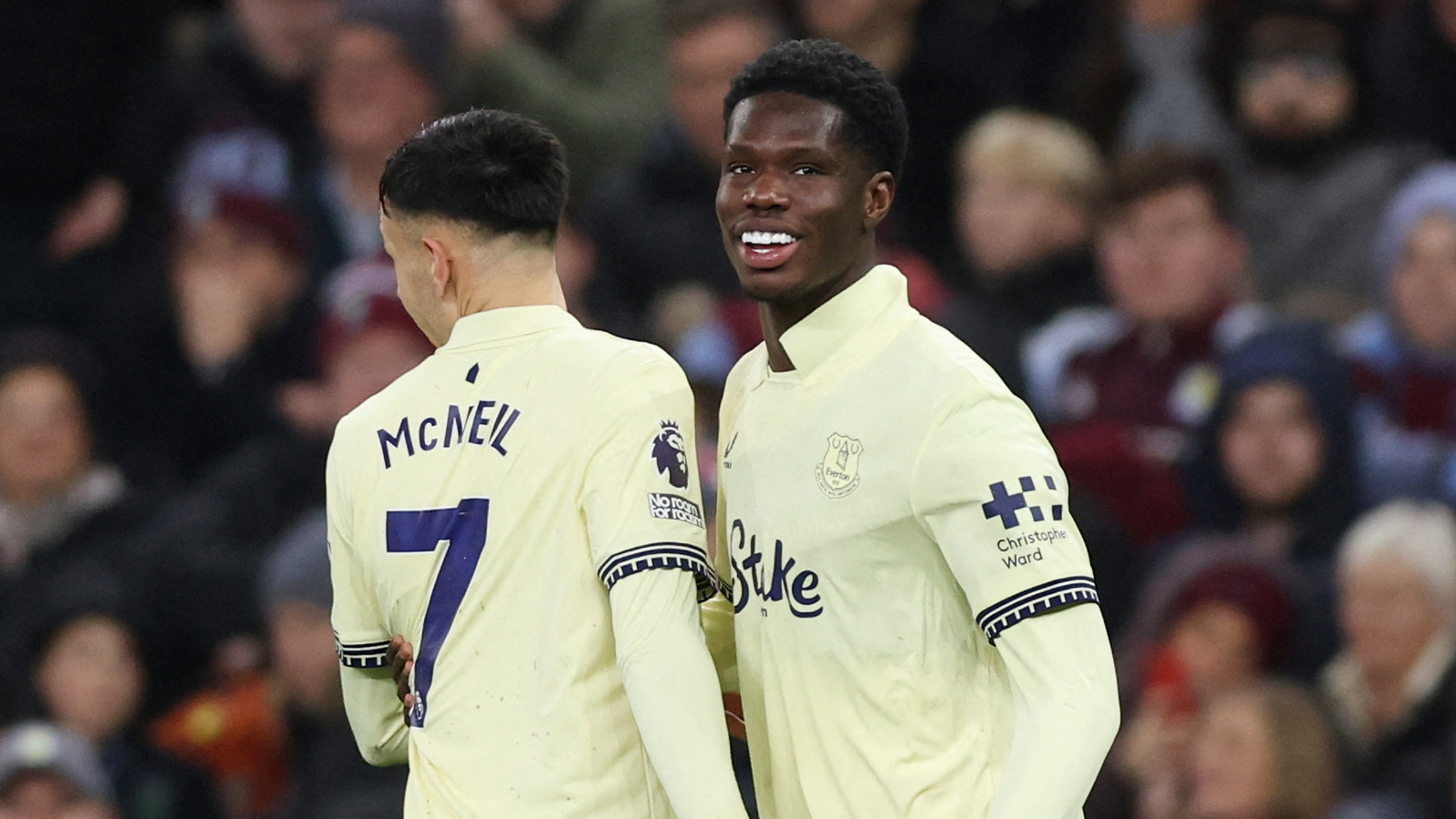 JUST NU: Everton chockade Aston Villa i Birmingham