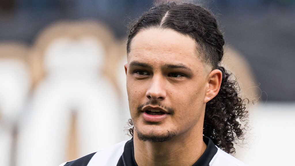 250330 Landskronas André Alvarez Perez under fotbollsmatchen i Superettan mellan Landskrona och Brage den 30 mars 2025 i Landskrona.