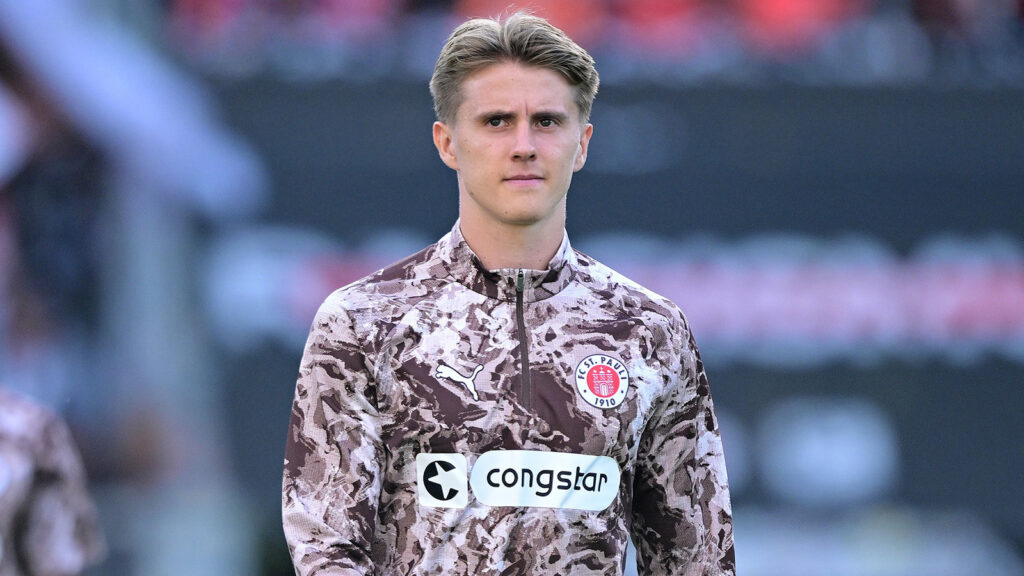 250826 Fotboll, Bundesliga Erik Ahlstrand (St. Pauli)