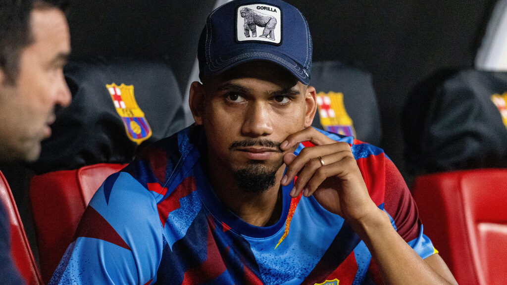 Ronald Araujo ses under semifinalen i Spanska Supercupen mellan FC Barcelona och Athletic Club.