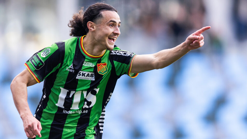 251019 GAIS Amin Boudri jublar efter att han gjort 2–0 under fotbollsmatchen i Allsvenskan mellan GAIS och Djurgården den 19 oktober 2025 i Göteborg.
