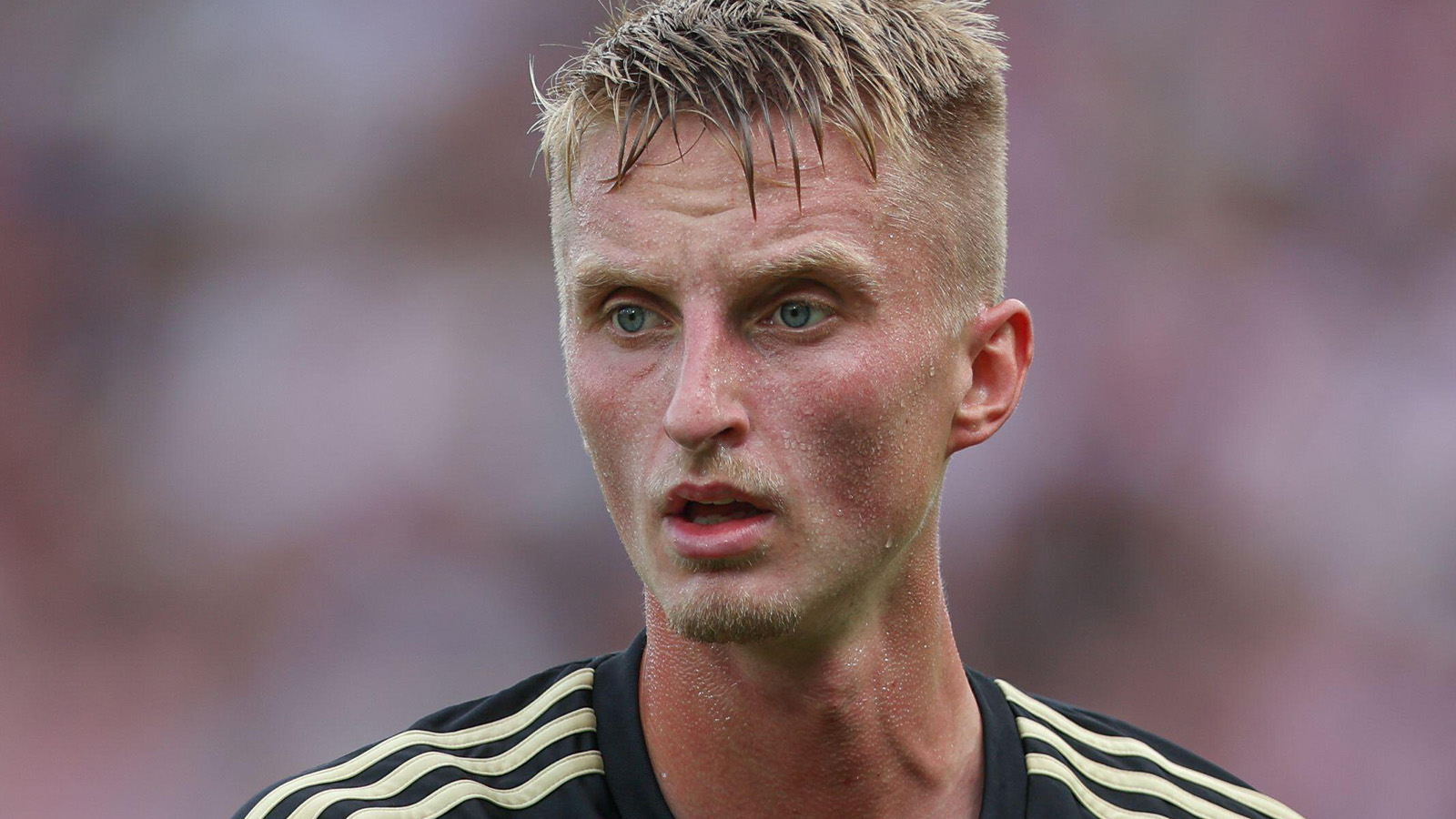 Officiellt: Elias Olsson lånas ut – kan köpas loss