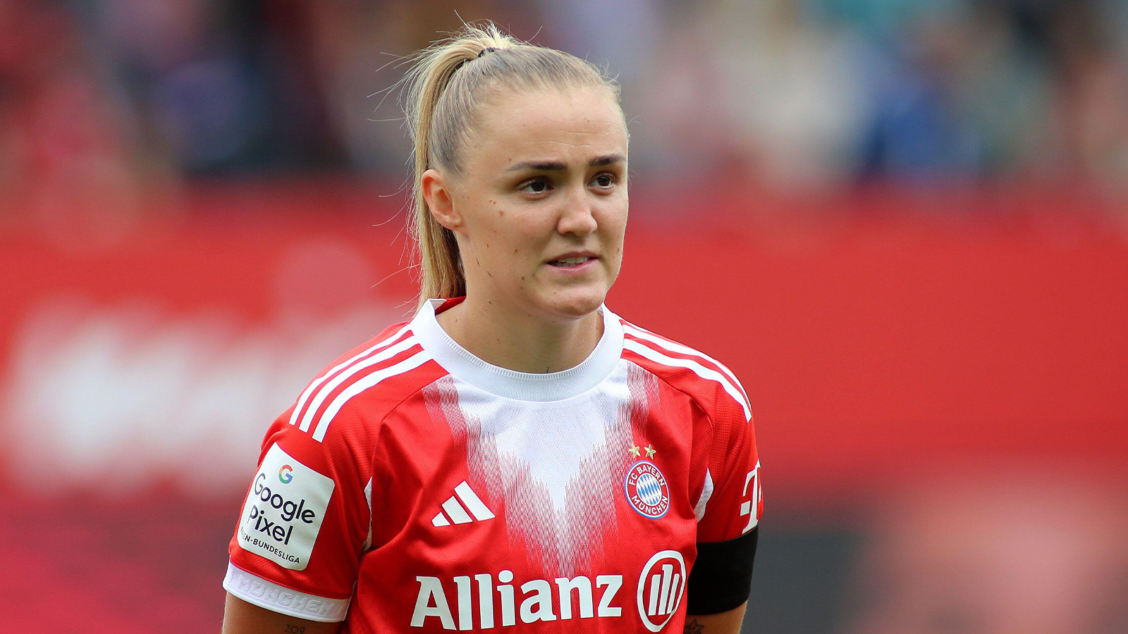 Officiellt: Stanway lämnar Bayern München – i sommar