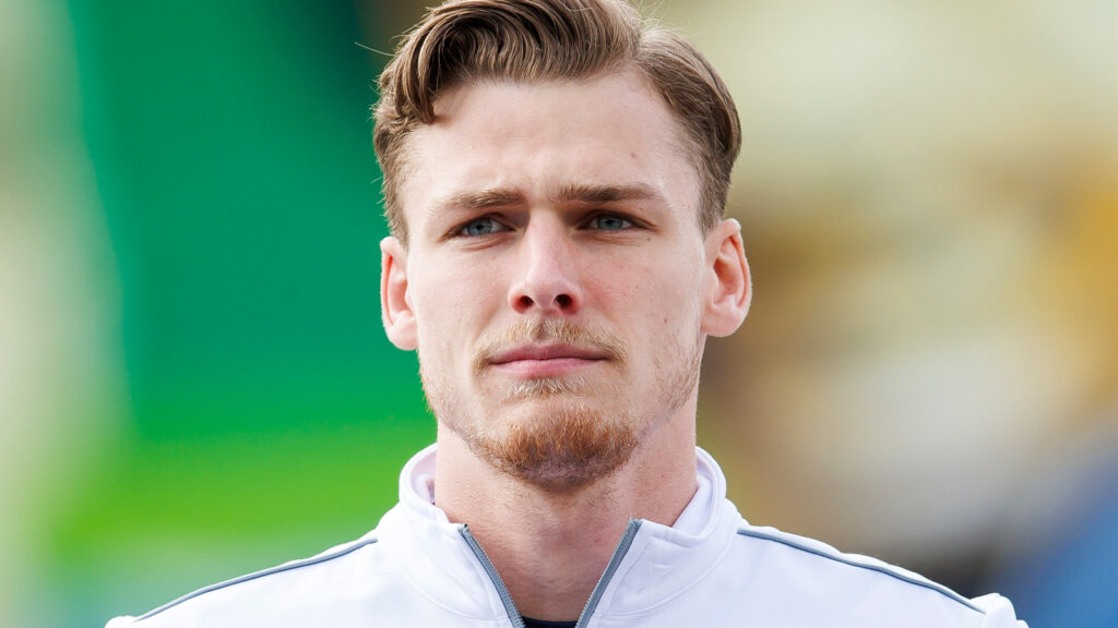 250330 Halmstads Villiam Granath inför fotbollsmatchen i Allsvenskan mellan Halmstad och Degerfors den 30 mars 2025 i Halmstad.