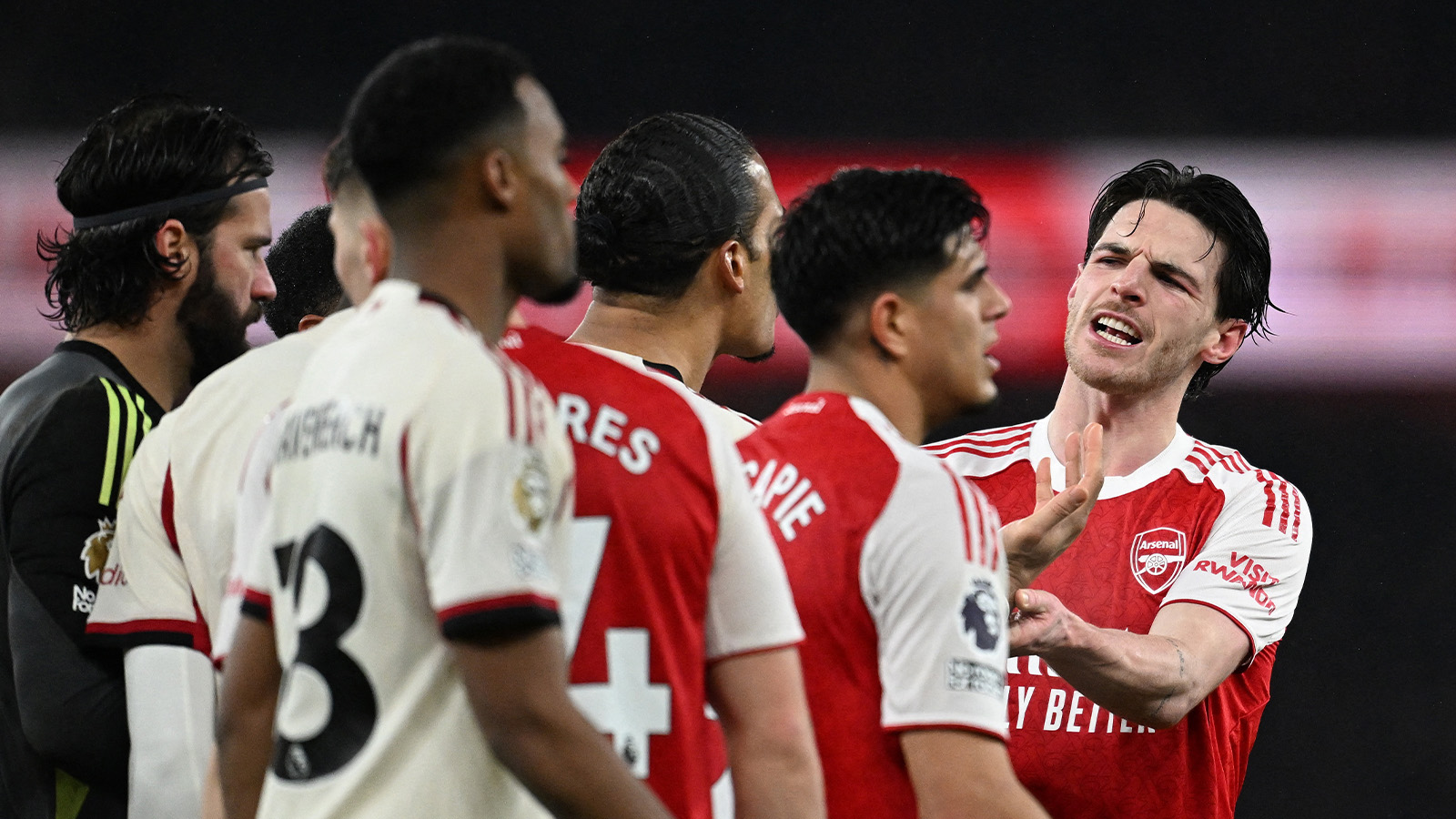 JUST NU: Mållöst och jämnt i stormötet på Emirates