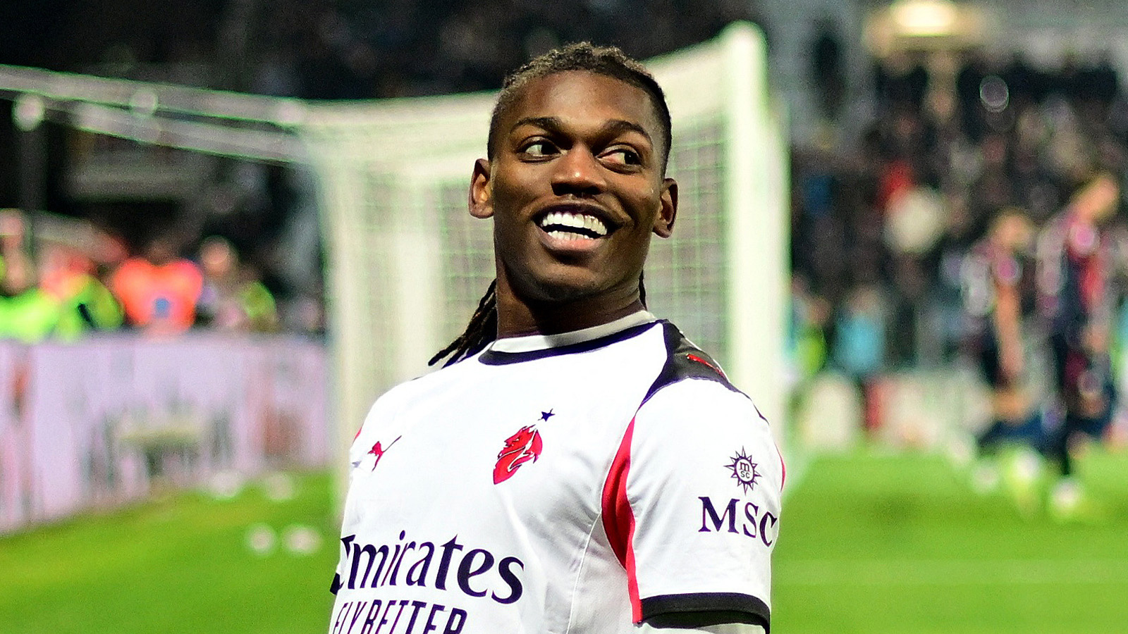 Milan vann efter Leãos mål borta mot Cagliari