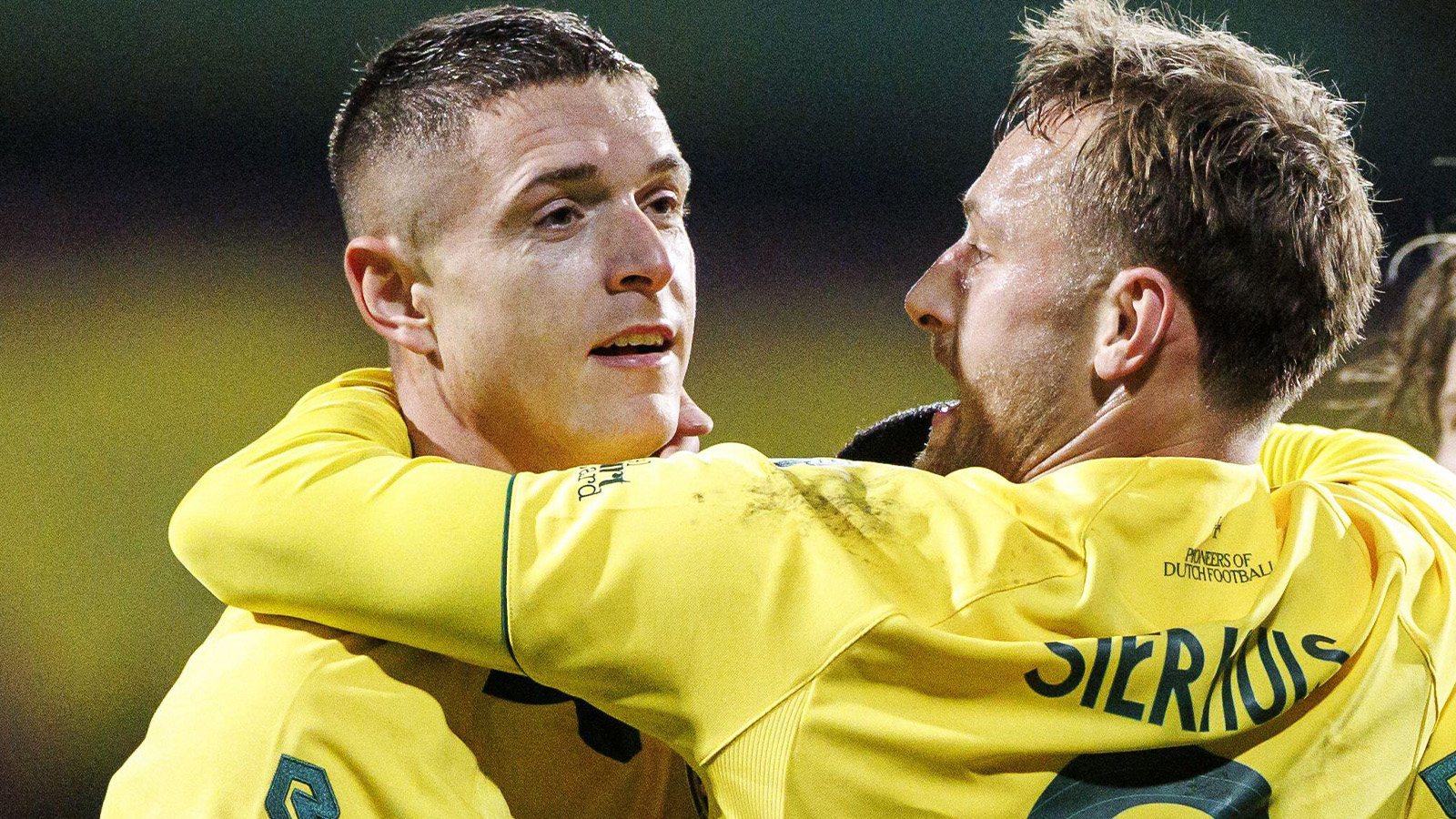 Peterson målskytt i kryssmatch