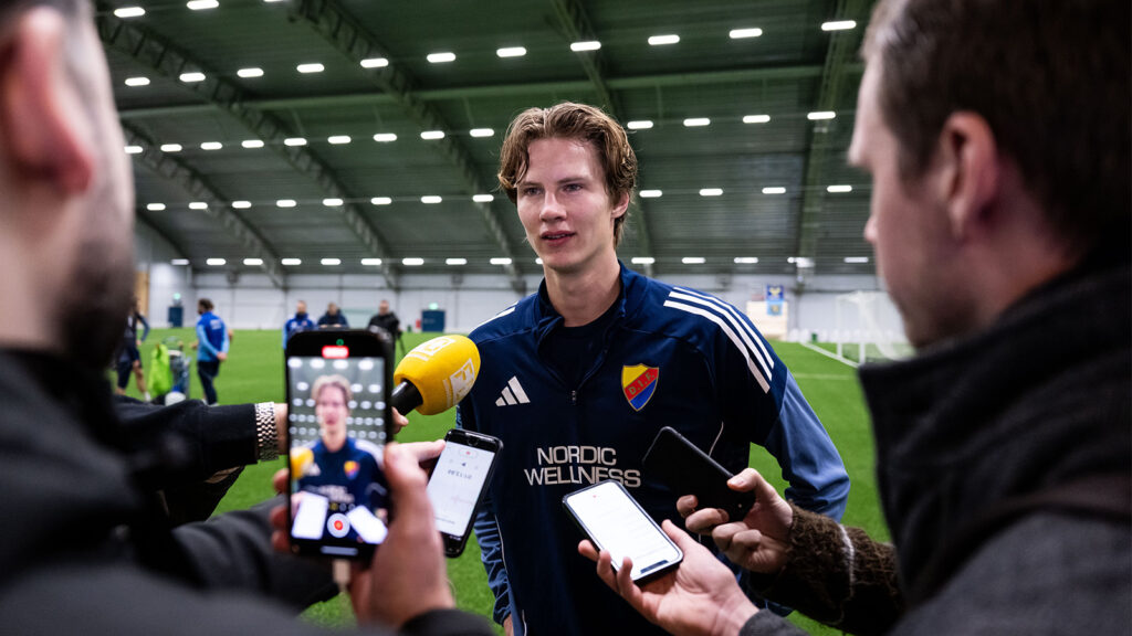 260107 August Priske Flyger efter en träning med Djurgården den 7 januari 2026 i Stockholm.