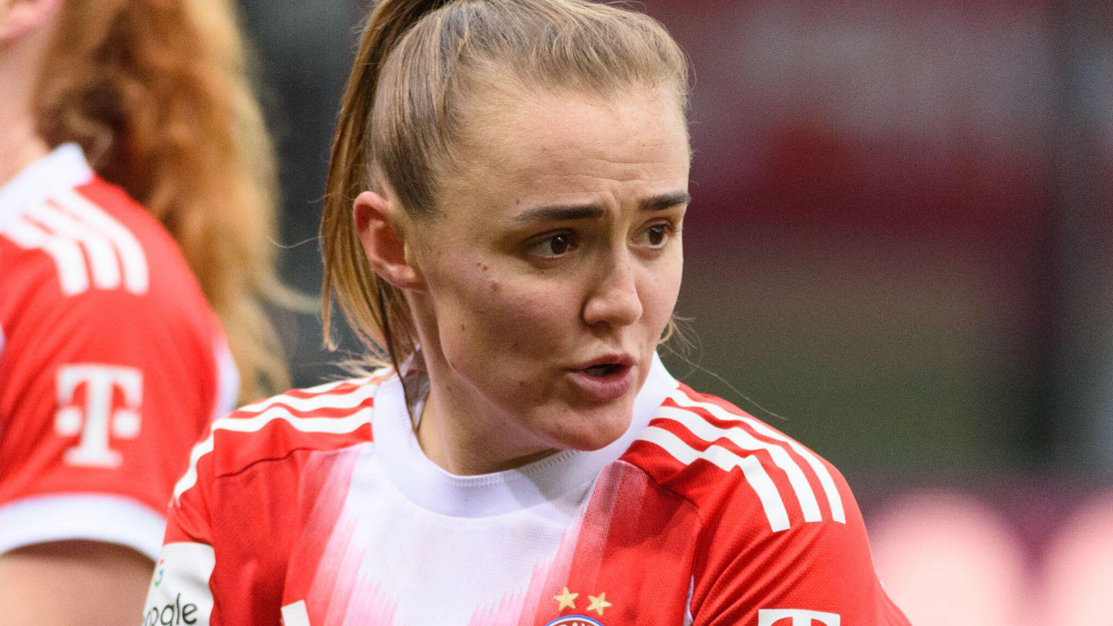 Officiellt: Stanway lämnar Bayern München