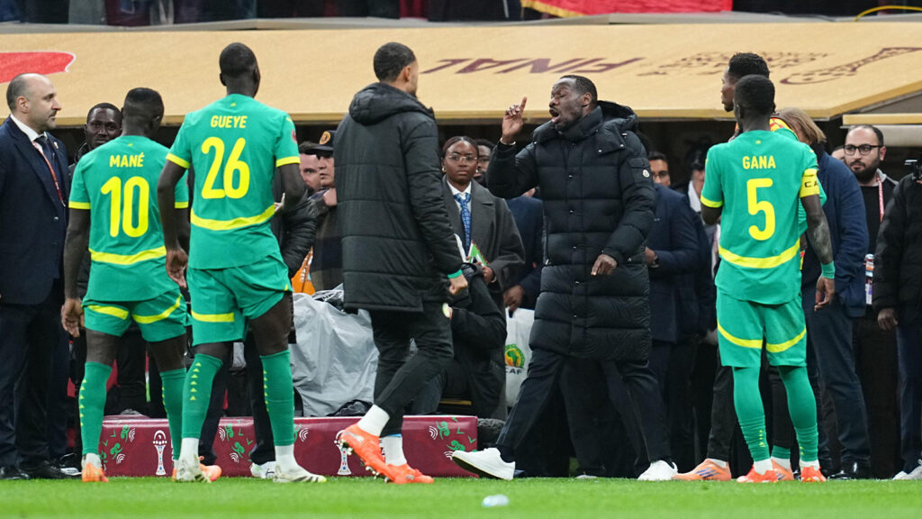 18 januari 2026: Pape Thiaw från Senegal gestikulerar under en finalmatch i 2025 AFCON Afrikanska mästerskapens cup, Marocko mot Senegal, på Prince Moulay Abdellah-stadion i Rabat, Marocko.
