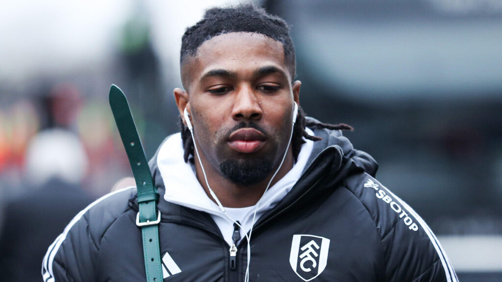 Adama Traore från Fulham anländer till stadion inför Premier League-matchen Leeds United mot Fulham på Elland Road, Leeds, Storbritannien, den 17 januari 2026.