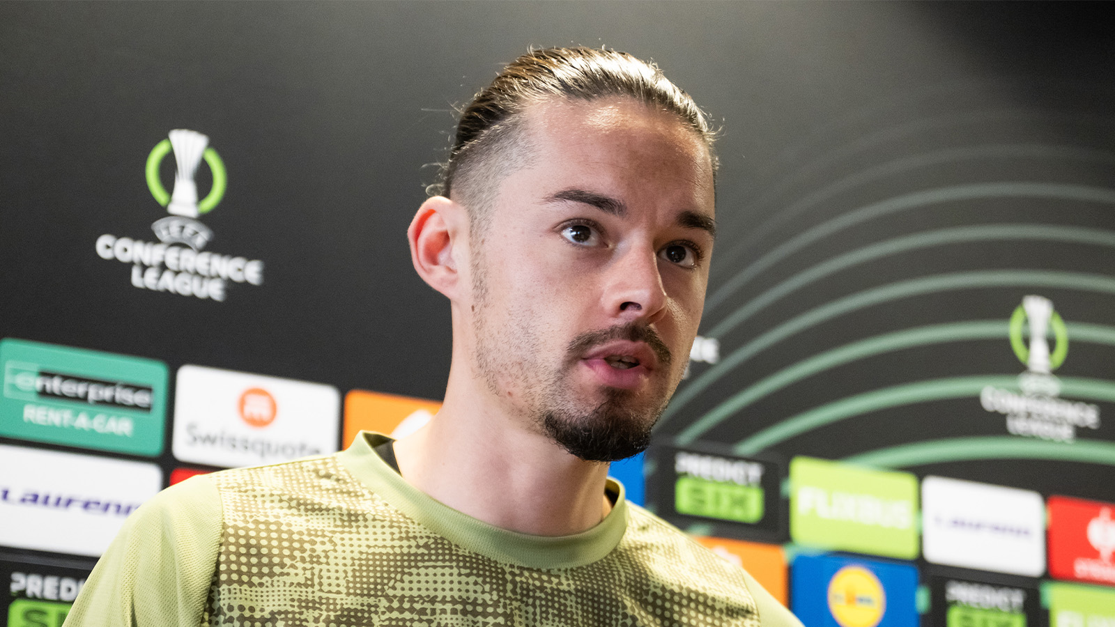 Uppgifter: Layouni nära Ludogorets