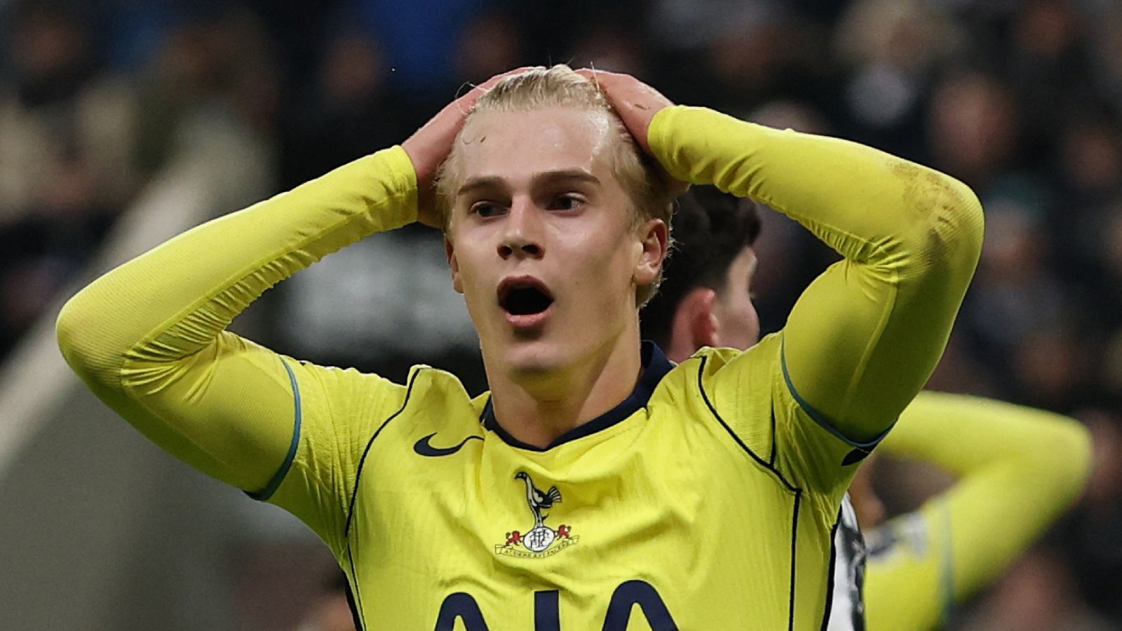 Uppgifter: PL-konkurrenter försökte med Bergvall i januari