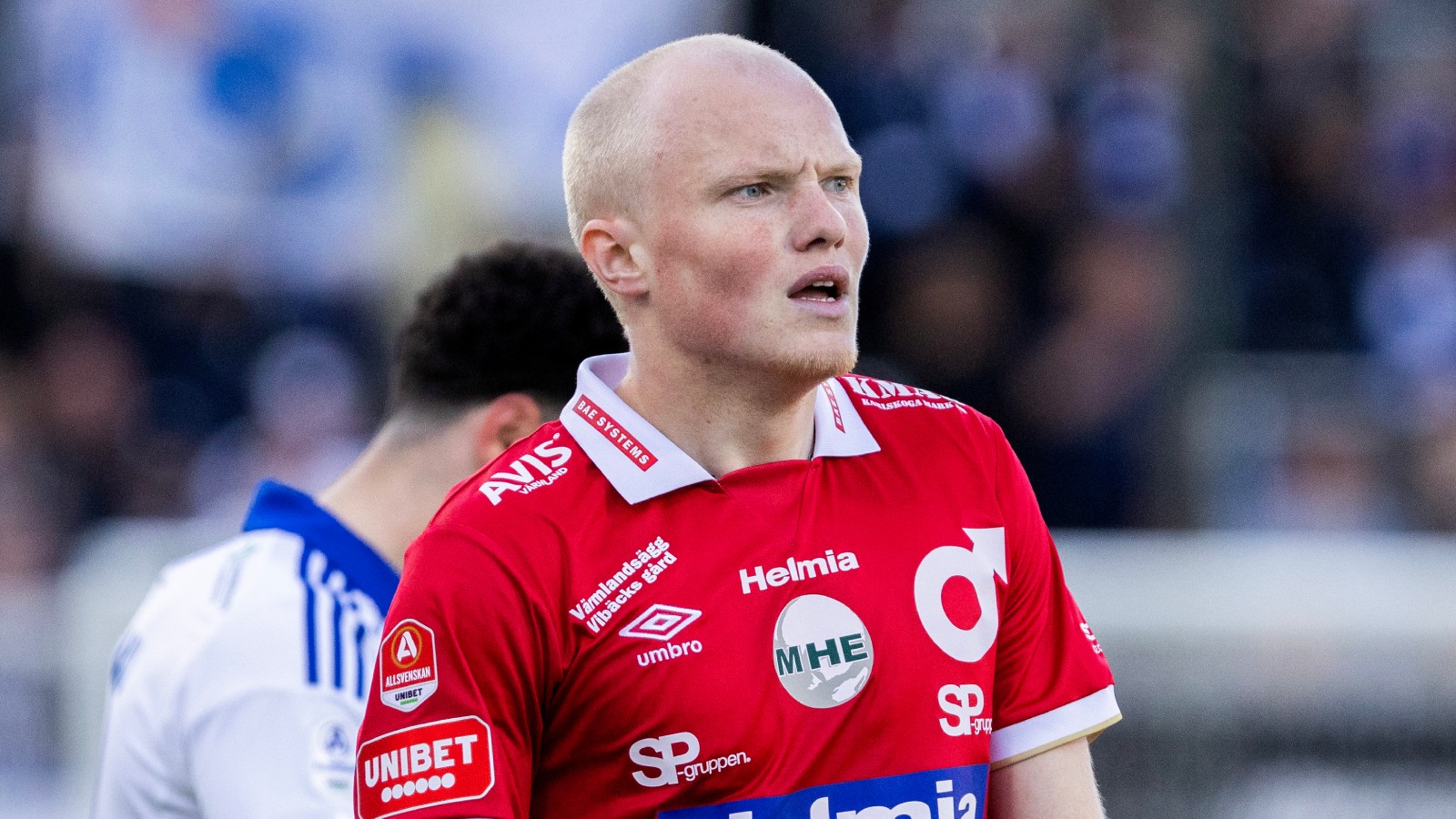 Stjärnan blir kvar – trots stort intresse efter succén