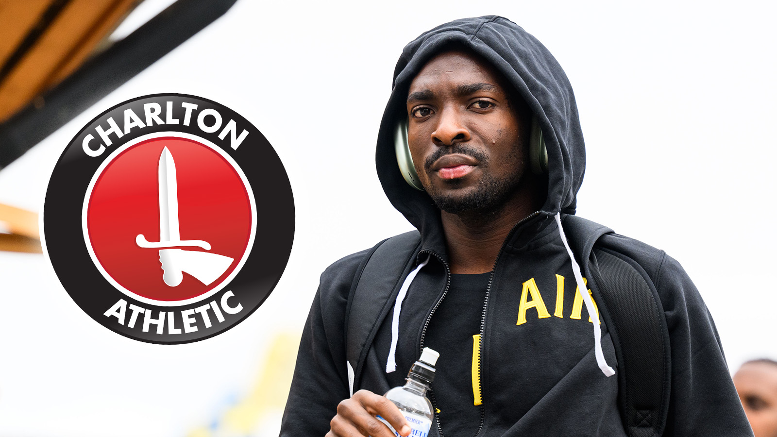 Uppgifter: Collins Sichenje nära Charlton Athletic  