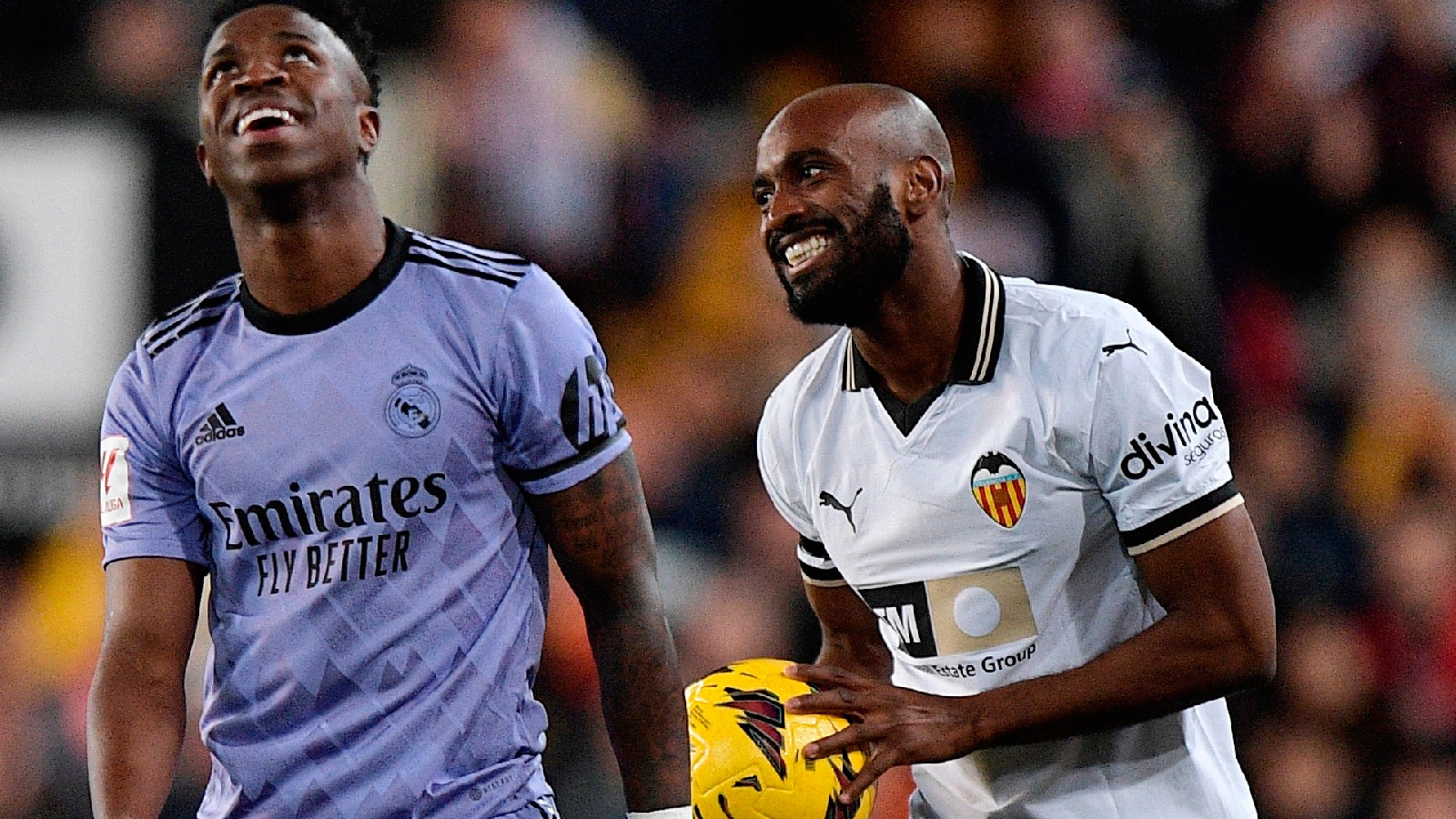 Valencia rycker skadad spelares nummer – igen