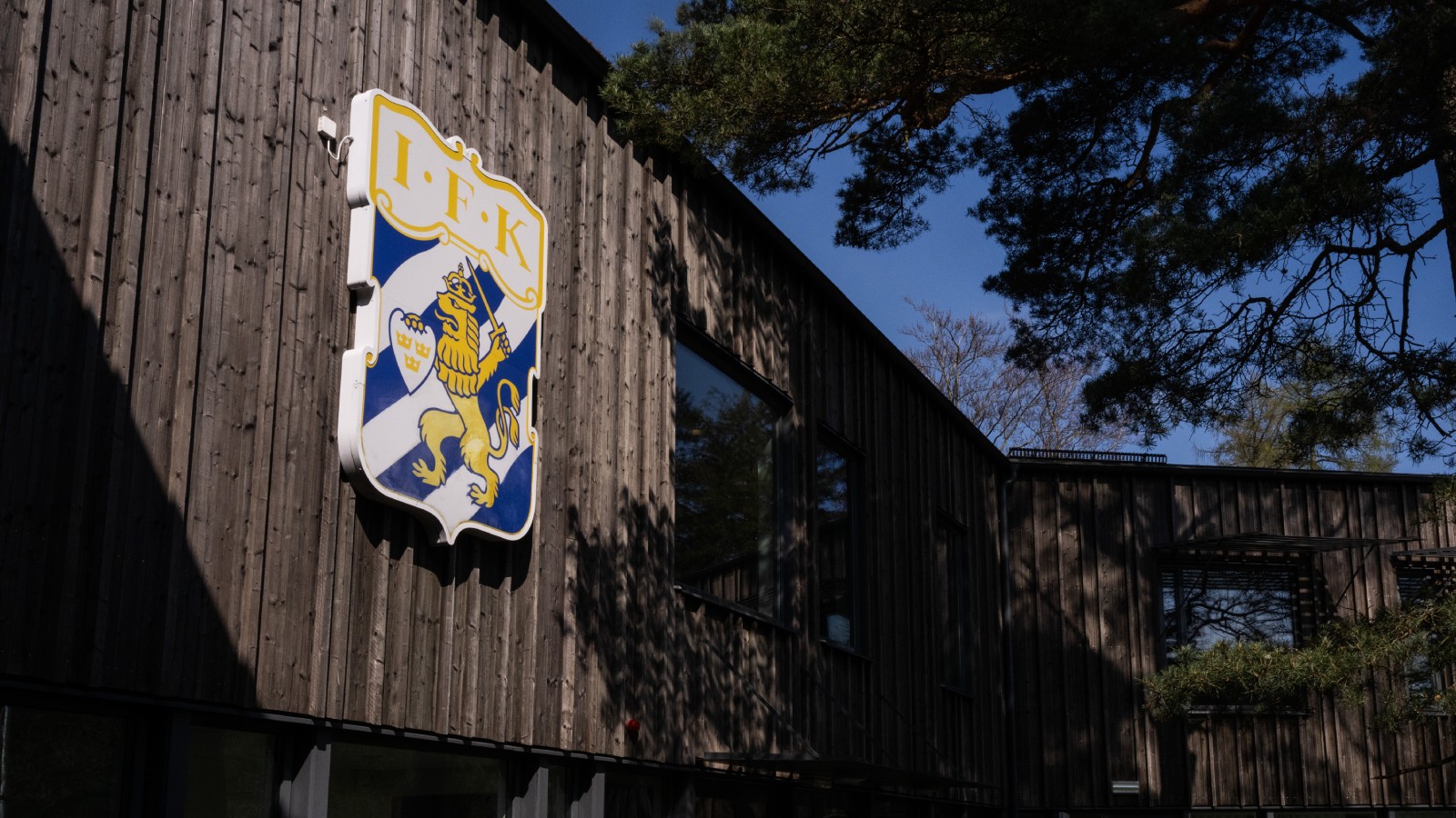 Beskedet: Blåvitt röstade ja till ökad transparens vid spelaraffärer