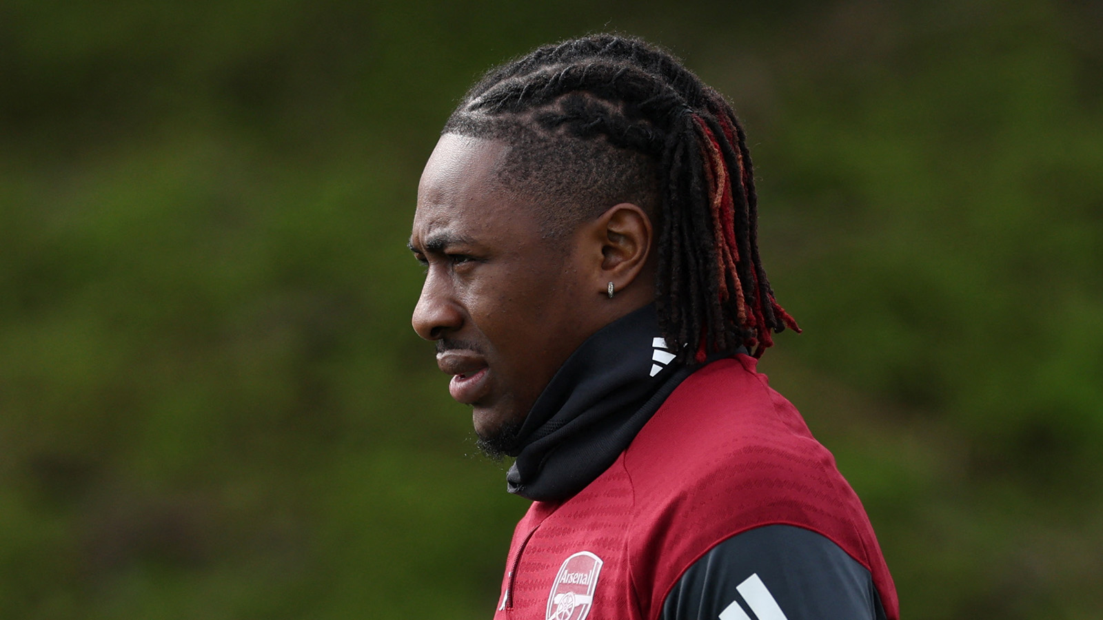 Uppgifter: Eze blir borta en längre tid