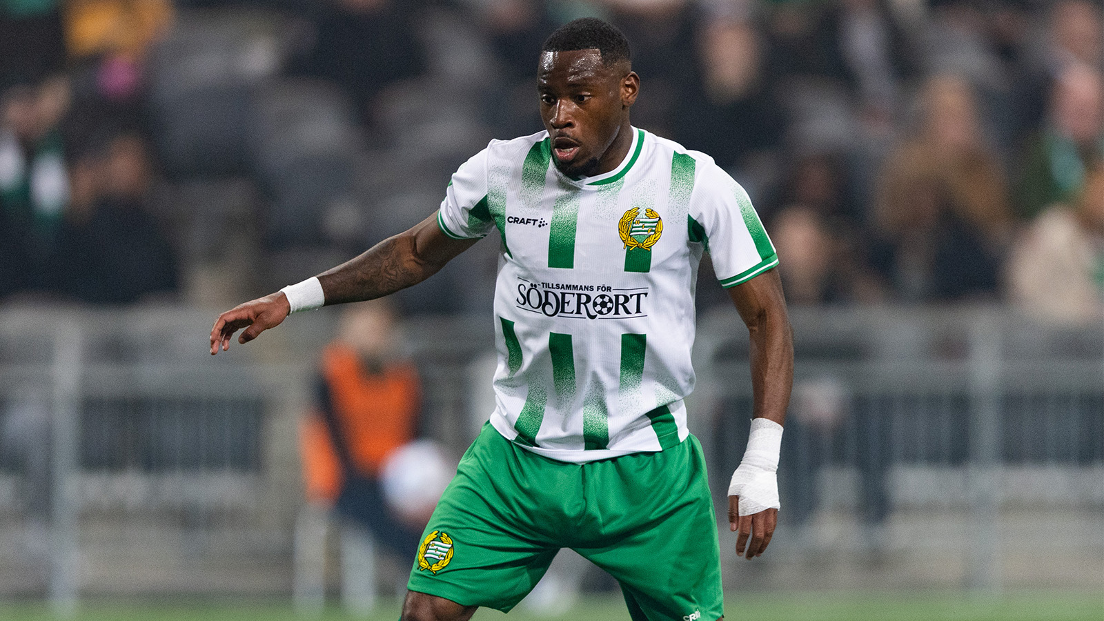 Uppgifter: Flera klubbar vill ha Obilor Okeke