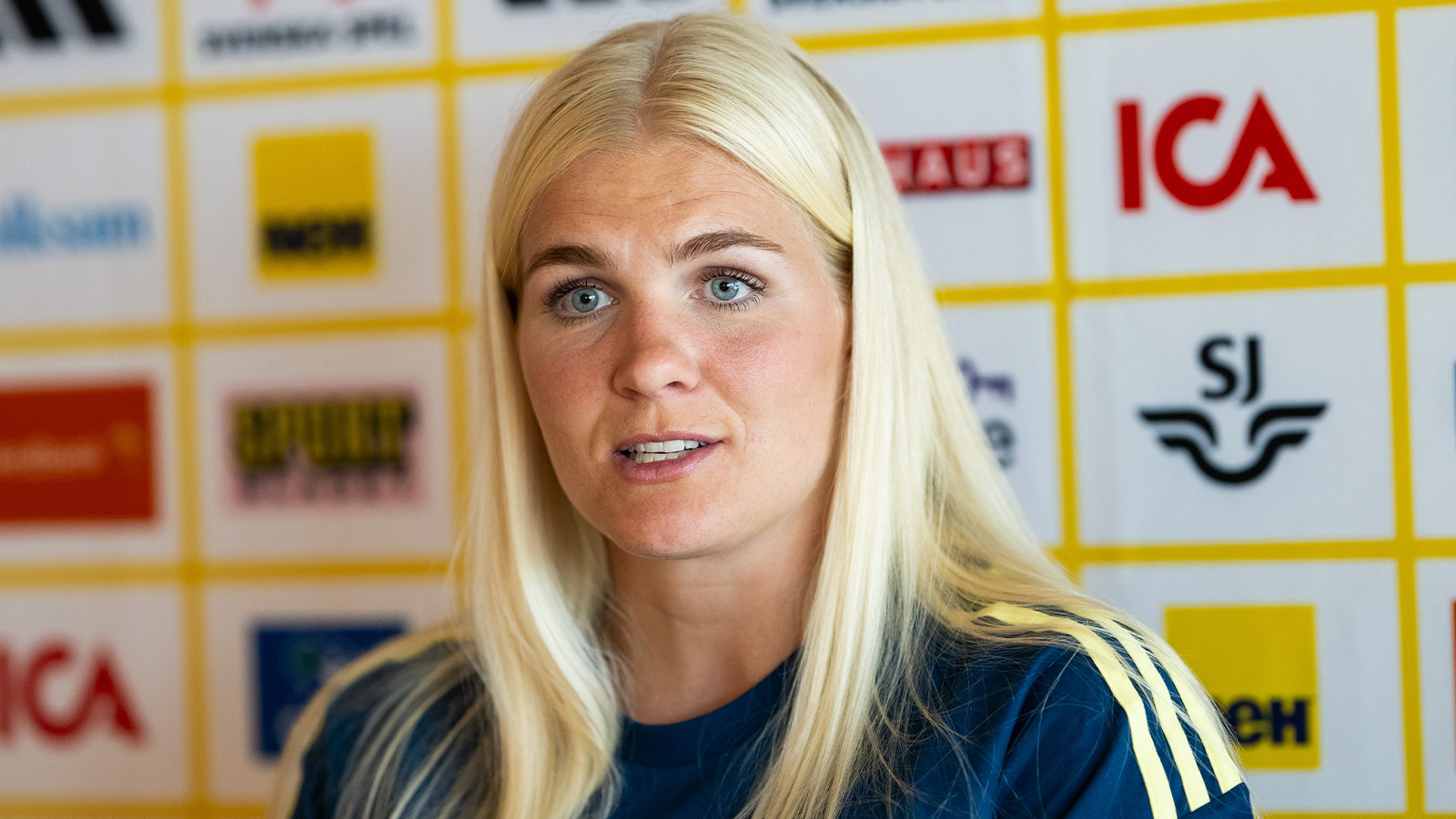 Emma Holmgren har blivit mamma: ”Välkommen till världen”