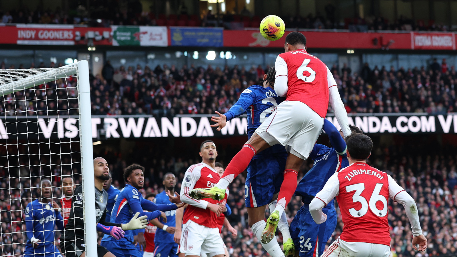 Arsenal tangerar rekordet efter derbysegern