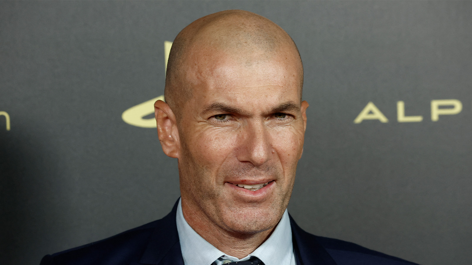 Fransk media: Zidane tar över det franska landslaget