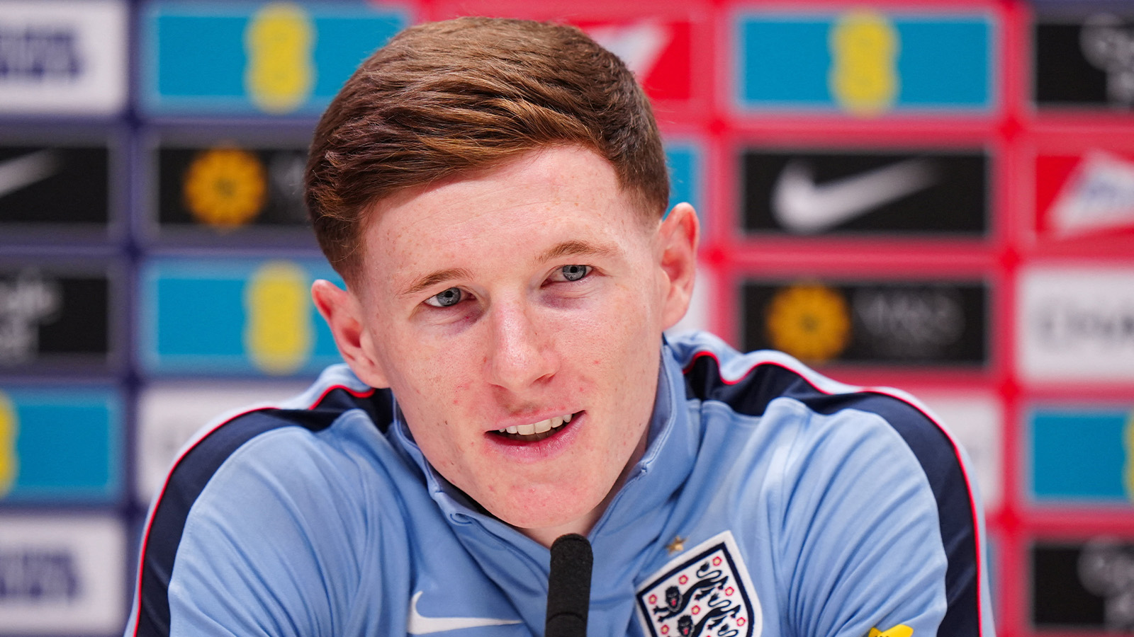 Uppgifter: Anderson jagas av storklubbar