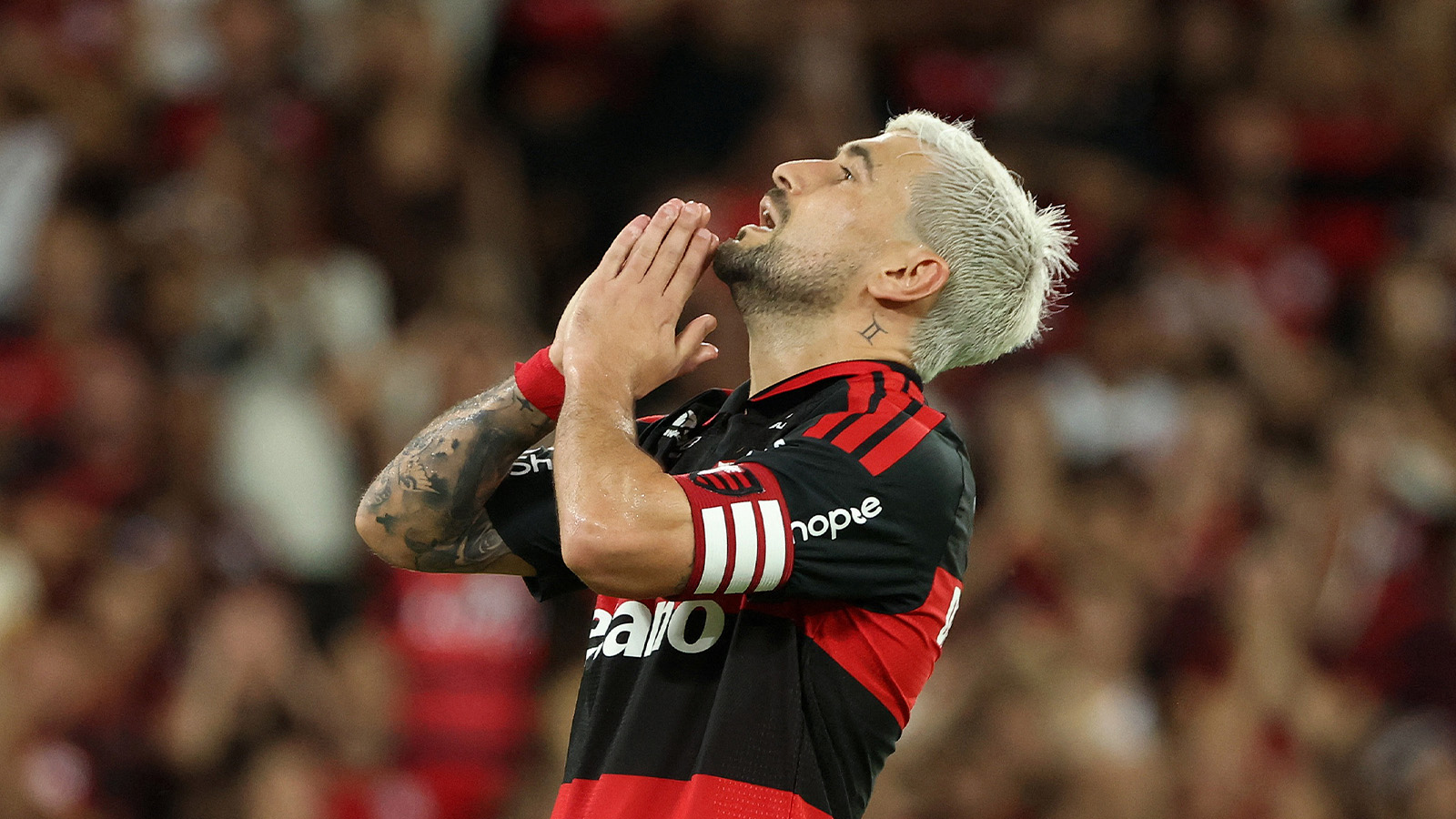 De Arrascaeta går kamp mot klockan inför VM