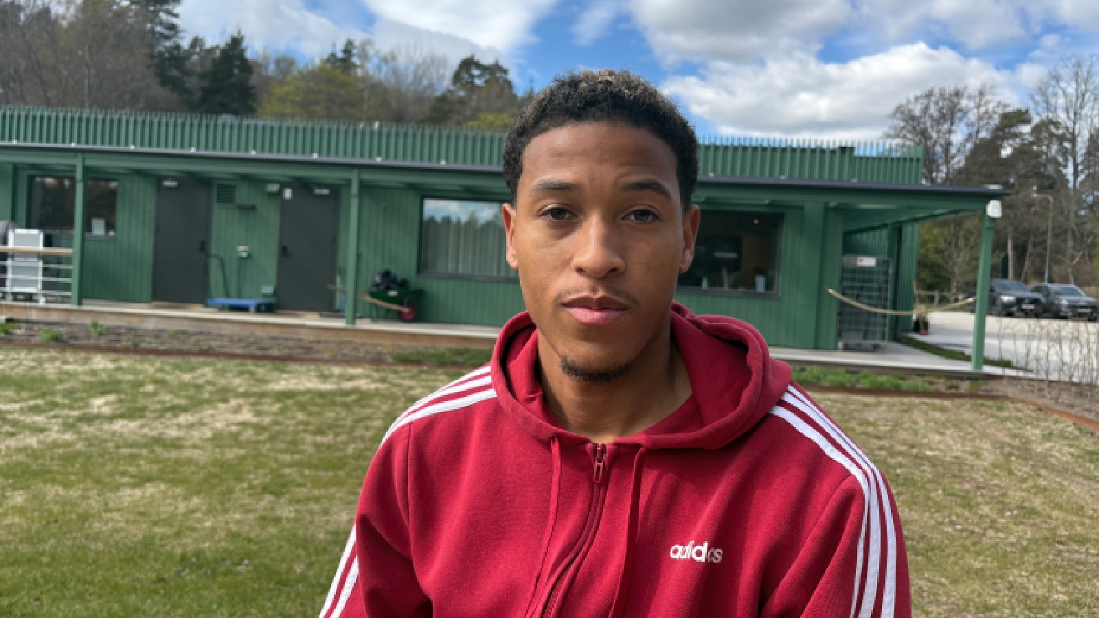 ”Vill verkligen spela i Djurgården – det är min dröm”