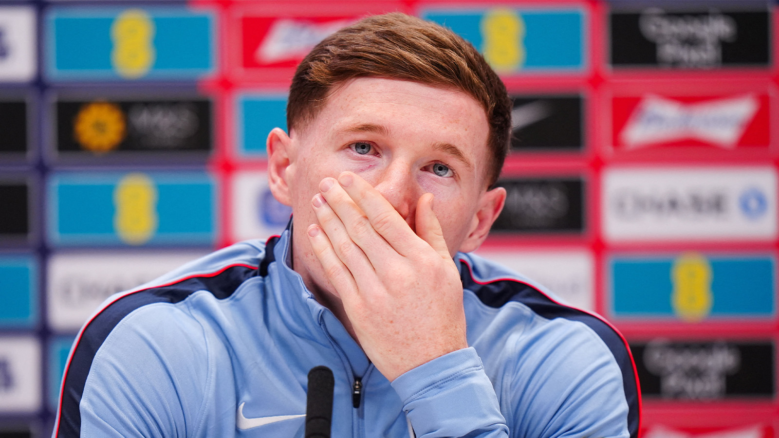 JUST NU: Elliot Anderson missar returmötet efter familjetragedi