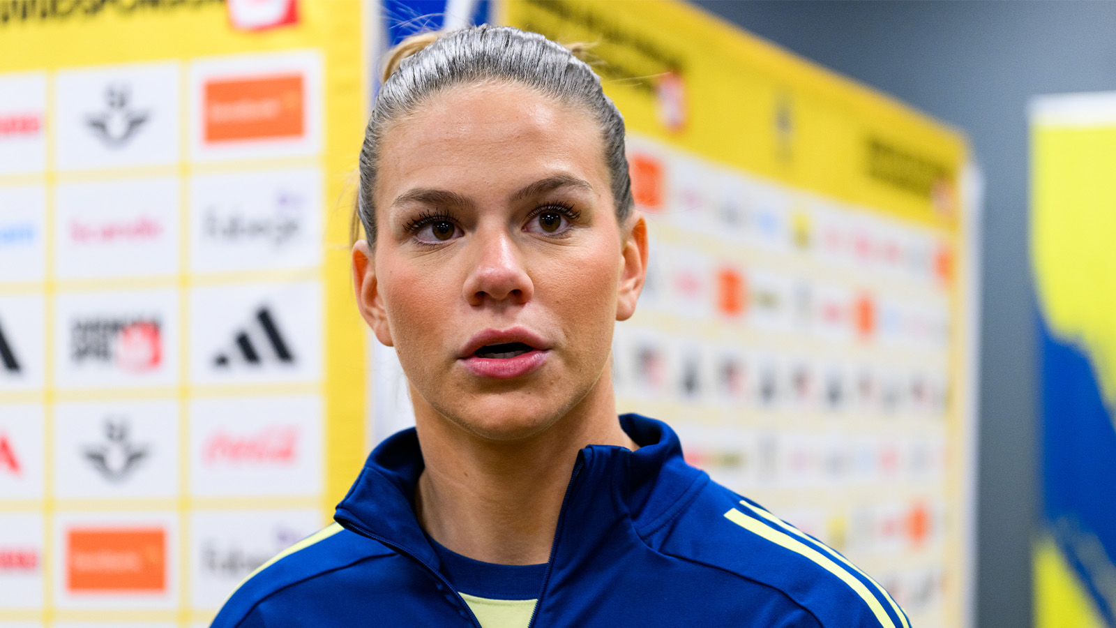 Försvararen förklarar bytet i halvtid: ”Respekterar”