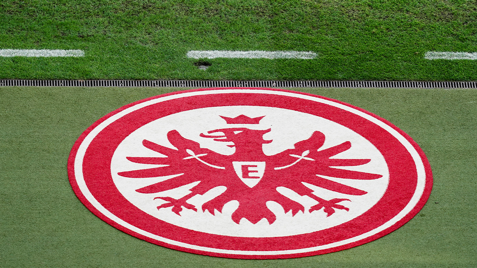 Eintracht Frankfurt i sorg – åskådare död efter hjärtattack