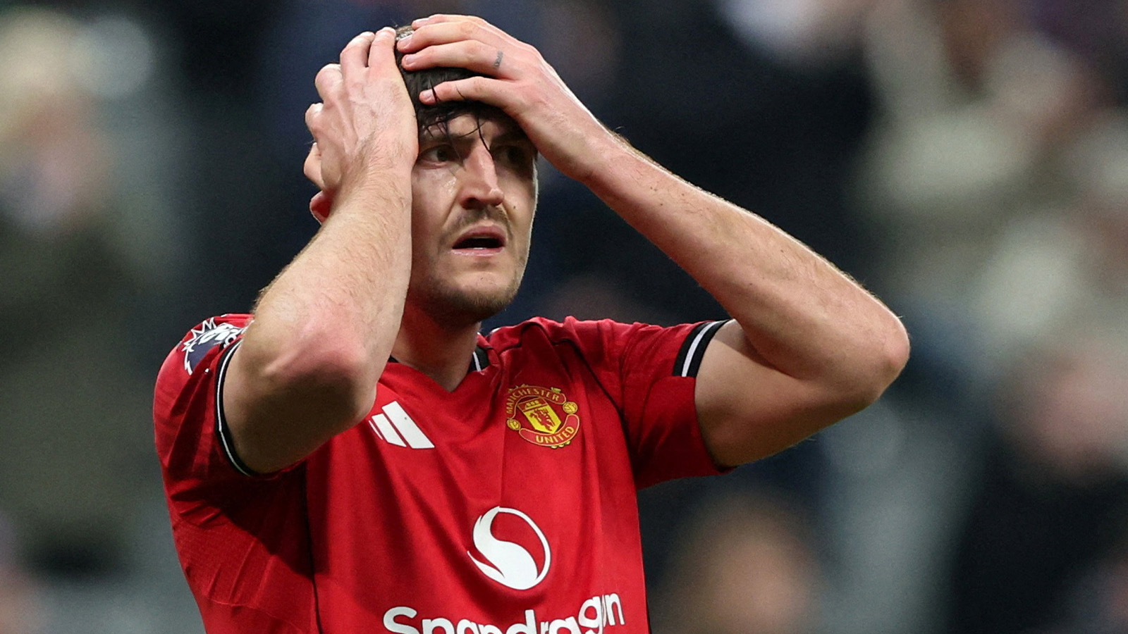 Klart: Maguire stängs av och får böter