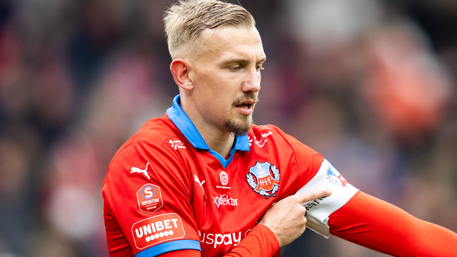 Helsingborgs tröjstrul – tvingas spela i fjolårets bortaställ