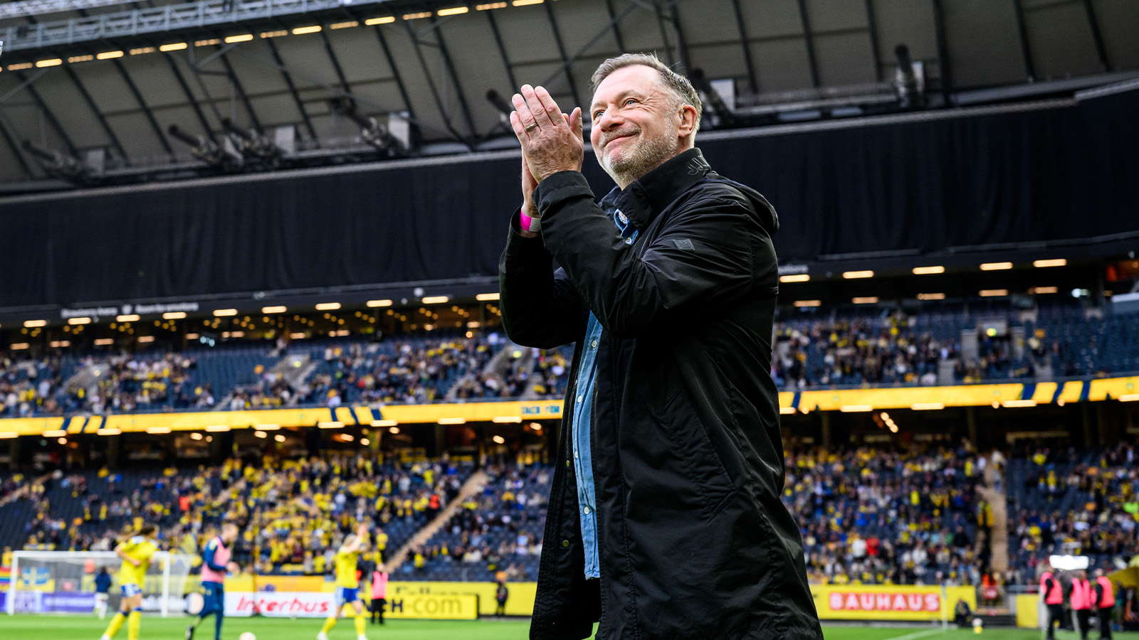 Här tackas Peter Gerhardsson av: ”Vara supporter”